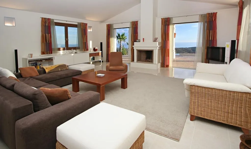 Elutuba - Luxury Villa with Sea Views in Marbella