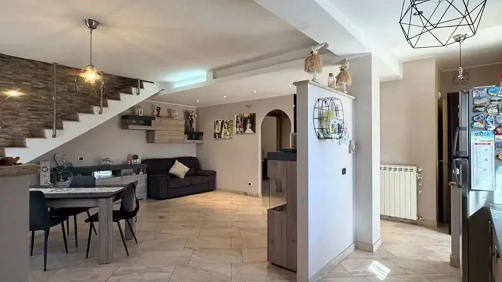 Sala da pranzo - Rustic Villa with Olive Grove in Lanuvio