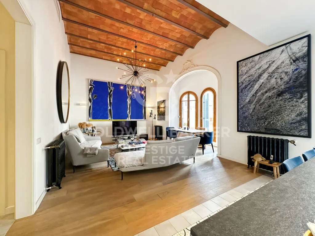 Elutuba - Flat with Large Terrace in Eixample, Barcelona