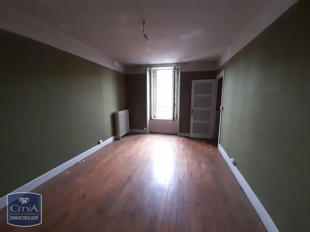 Toad - Spacious Apartment with Balcony in Le Creusot