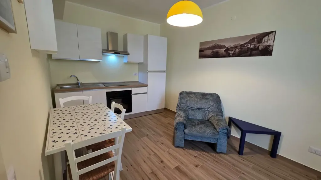 Salle à manger - Modernised Apartment with Lake View in Sala Comacina