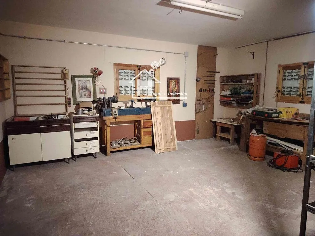 Utility Room - Chalet with Large Plot in Trijueque