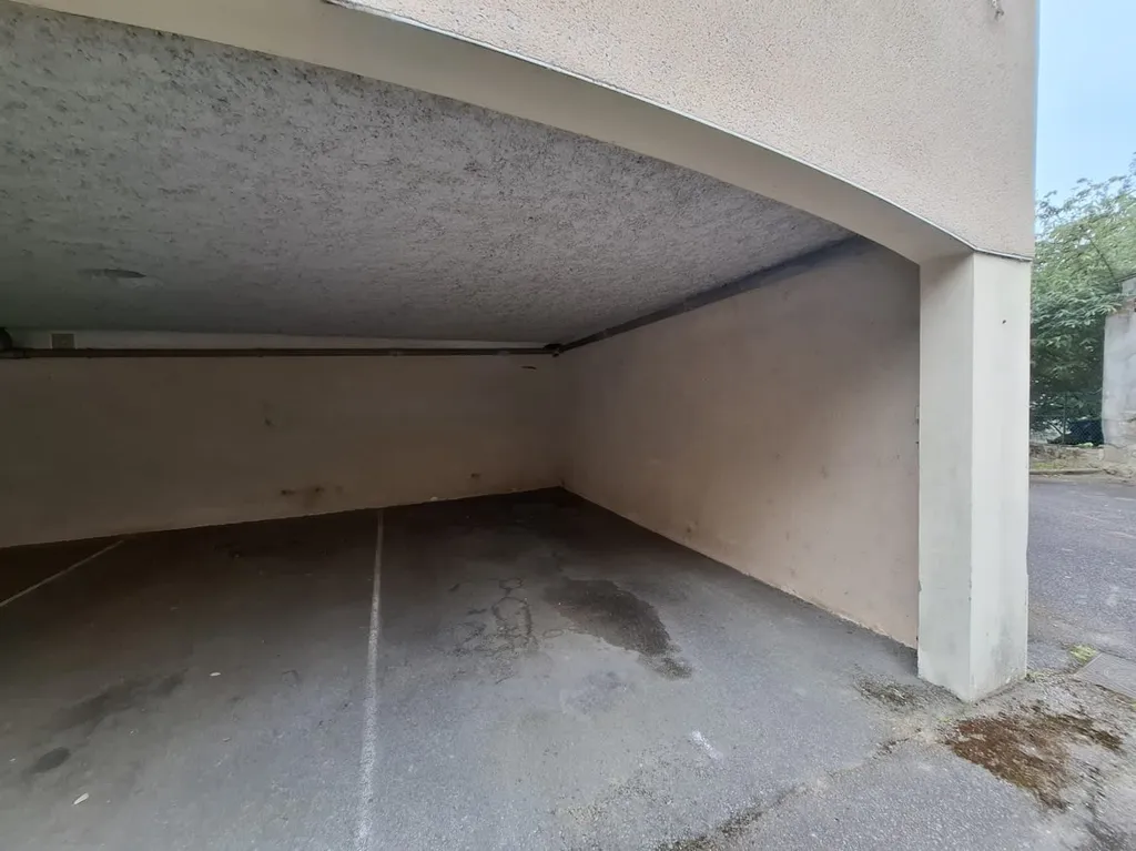 Garage - Box de Parking Couvert à Limoges
