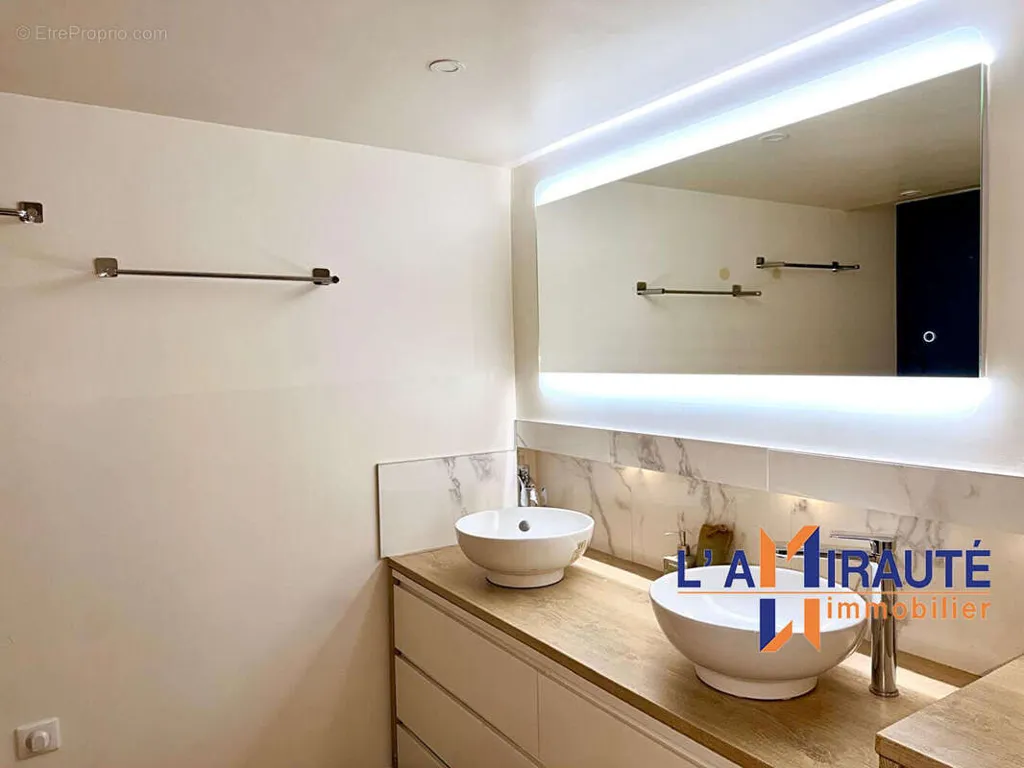 Salles de bain - Appartement 3 Pièces Proche Centre à Maisons-Laffitte