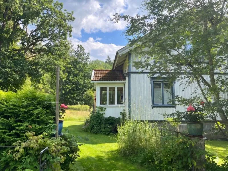 Aed - Charming Cottage with Garden in Svinesund