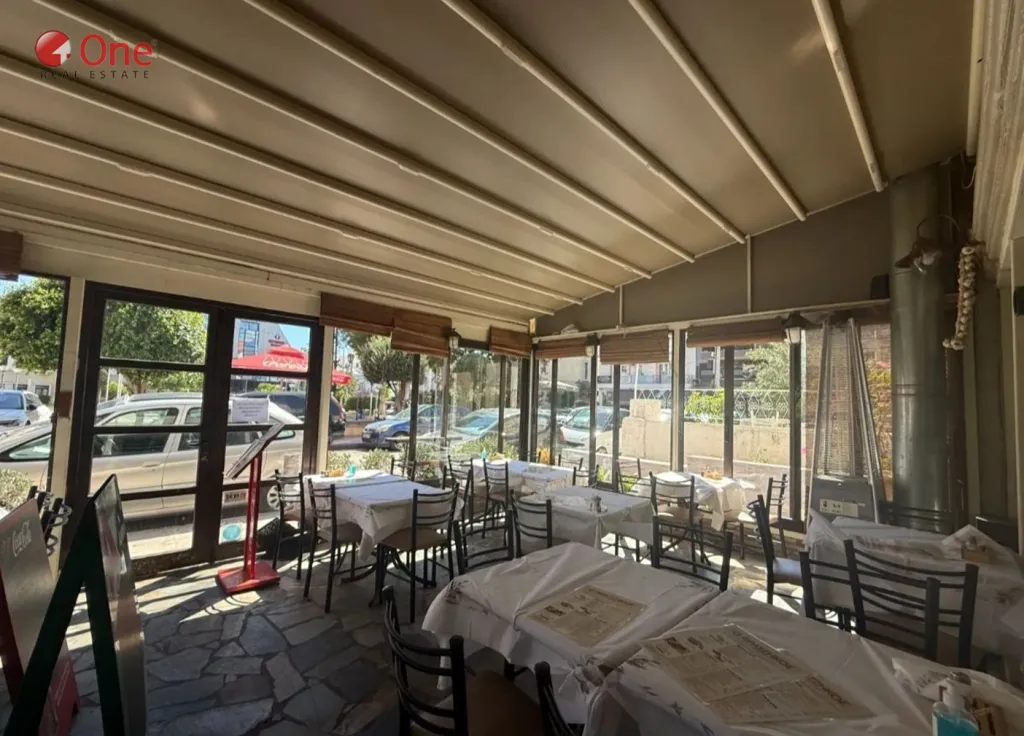 Terrazza - Shop with East-Midday View in Peristeri Centre