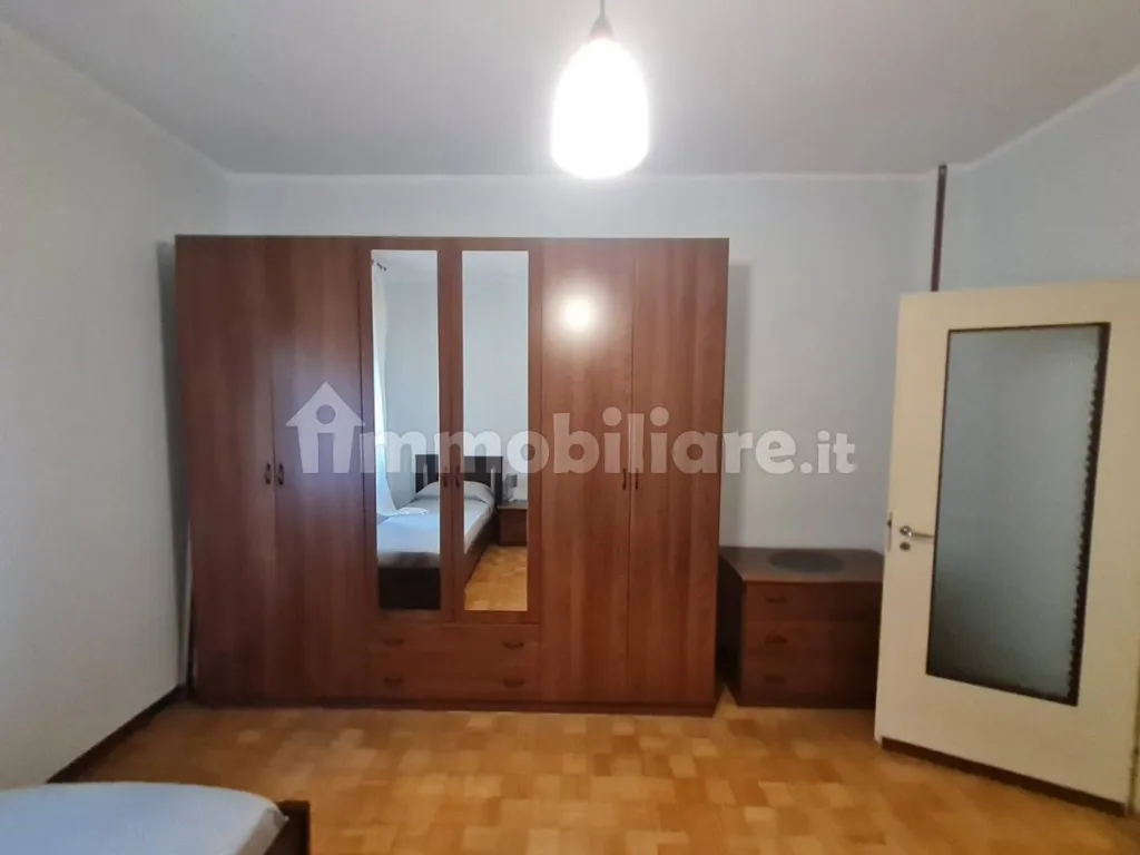 Chambres - Fully Furnished Flat with Balcony in Novara
