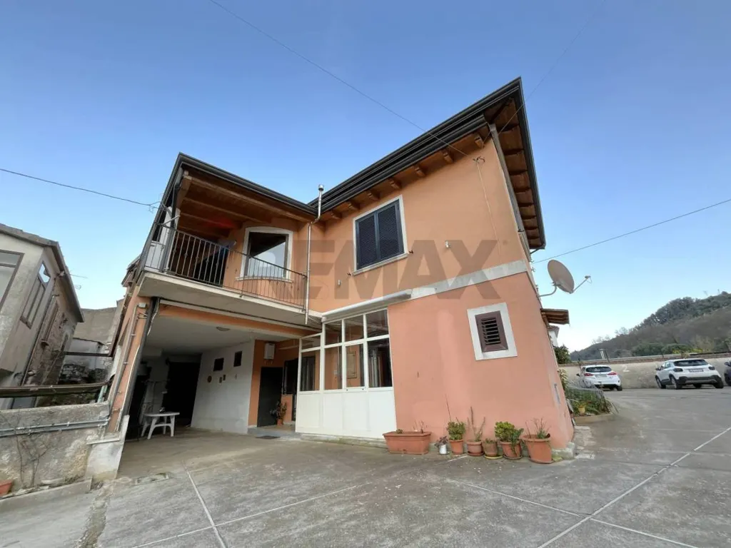 Välivaade - Ground Floor Apartment with Private Courtyard in Dragoni