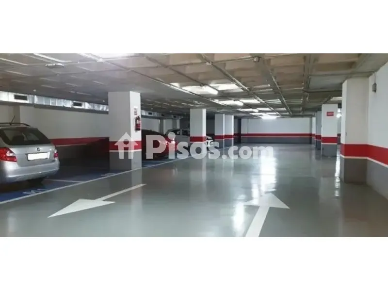 Garage - Furnished Flat with Pool in Torrevieja