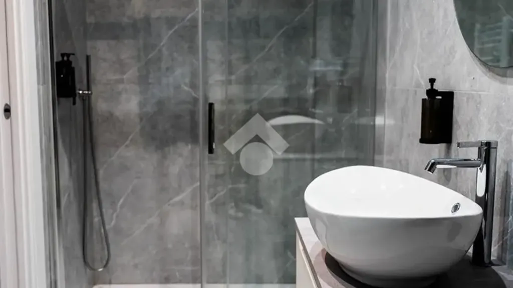 Salles de bain - Modernised Flat with Terrace in Genoa Centre