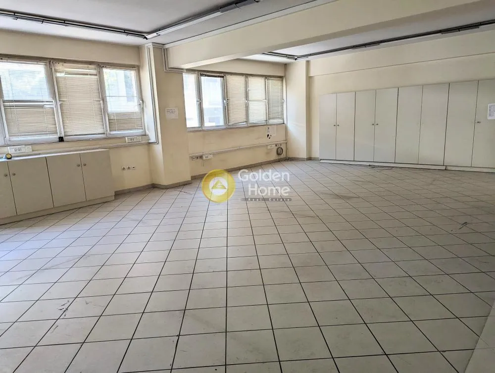 Rooms - Corner Office Building with Terrace in Plaka Square