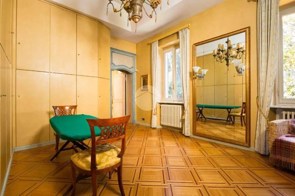 Dining Room - Historic Villa with Garden and Pool in Pianezza