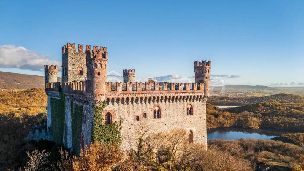 Välivaade - Panoramic Castle with Garden in Montalto Dora
