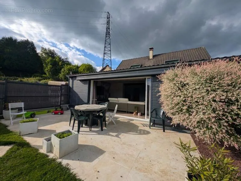 Aed - Charming House with Jacuzzi in Malaunay