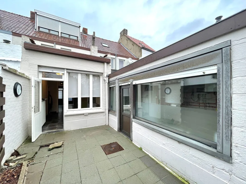 Aed - House with Garden and Terrace in Central Location