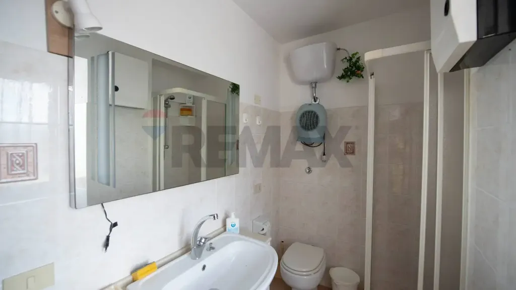 Vannitoad - Semi-detached Apartment with Panoramic View in Arcevia
