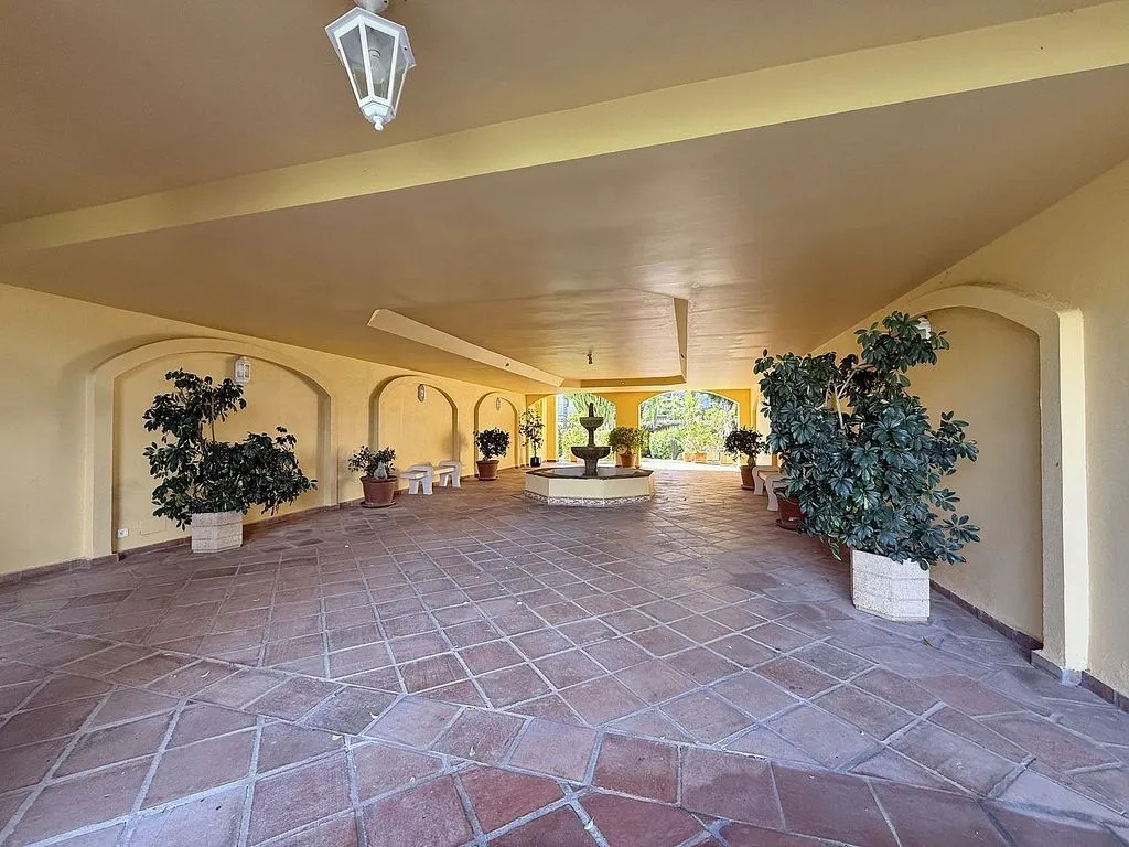 Garden - Apartment with Pool and Golf View in Guadalmina Alta