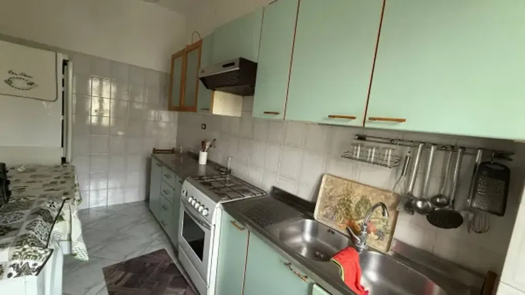 Köök - Three-Bedroom Apartment with Balcony in Benevento