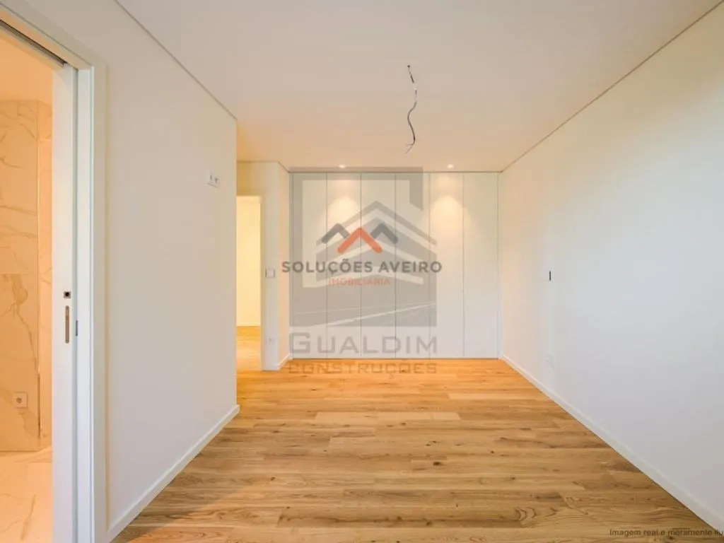 Esik - Luxury Flat with Terrace in Aveiro