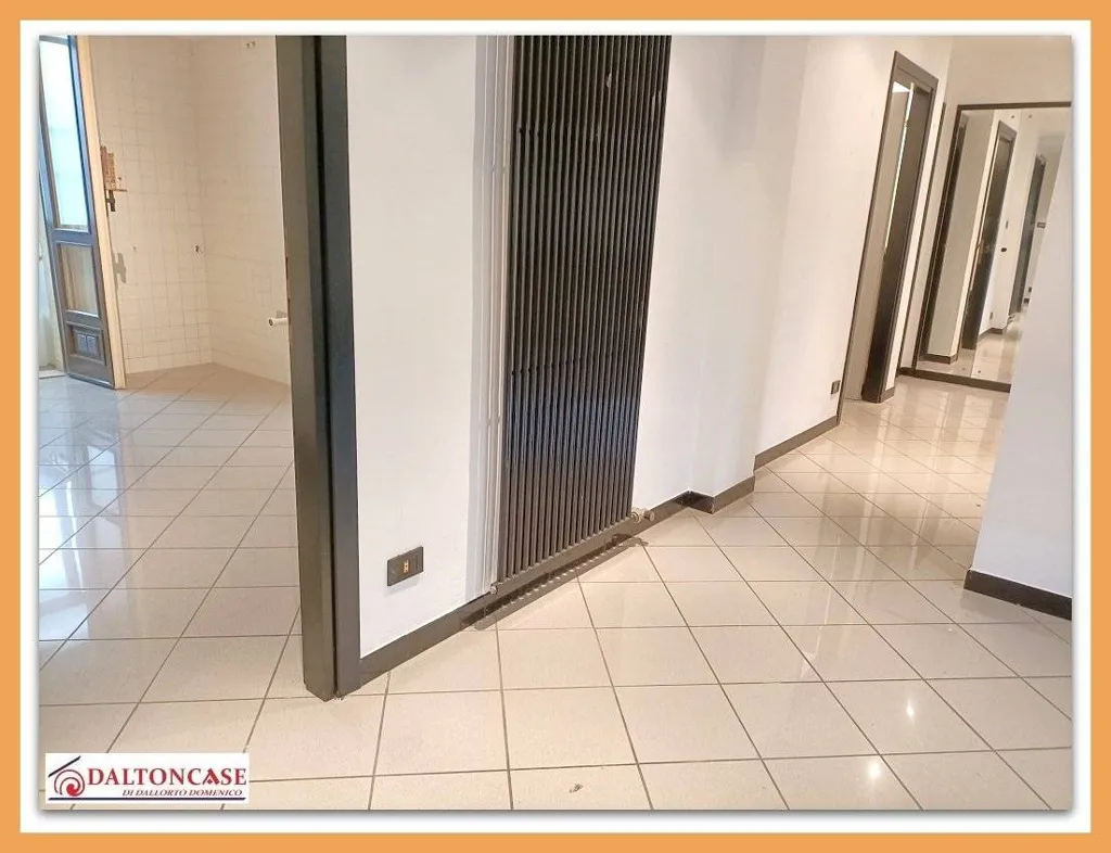 Entrée - Apartment with Balcony Veranda in Fossano