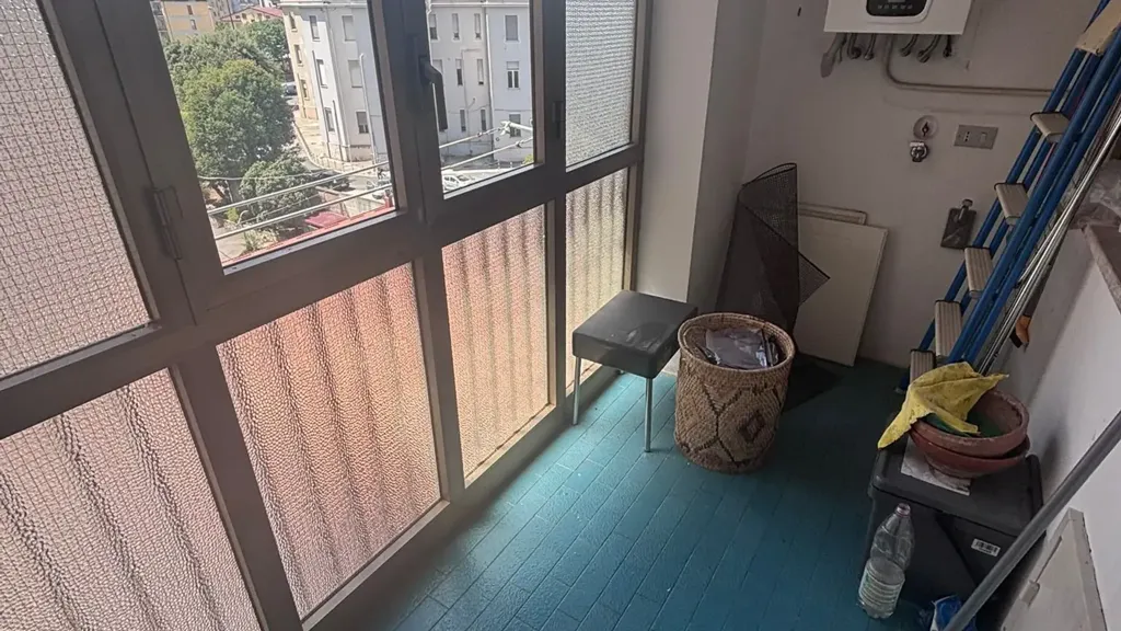 Balcon - Three-Bedroom Apartment with Balconies in Cosenza
