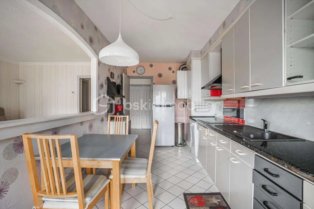 Köök - Bright T4 Apartment with Balcony in Grenoble