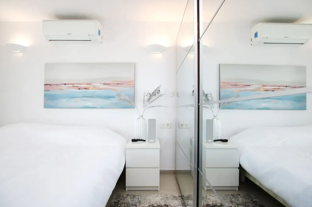 Chambres - Beachfront Duplex with Private Pool in Estepona