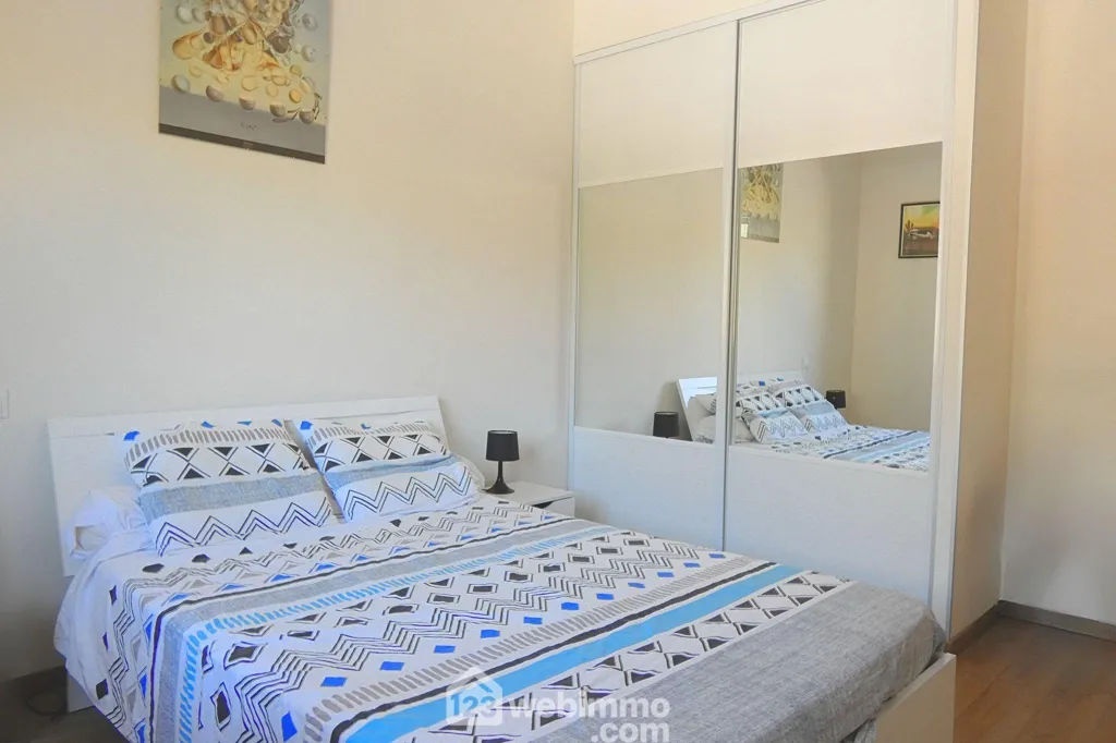 Chambres - Appartement Refait à Neuf avec Vue Montagne à Ugine