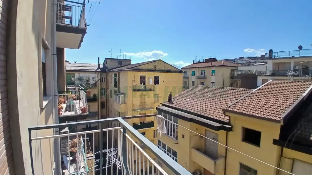 Balcone - Central Two-Bedroom Apartment in Avellino