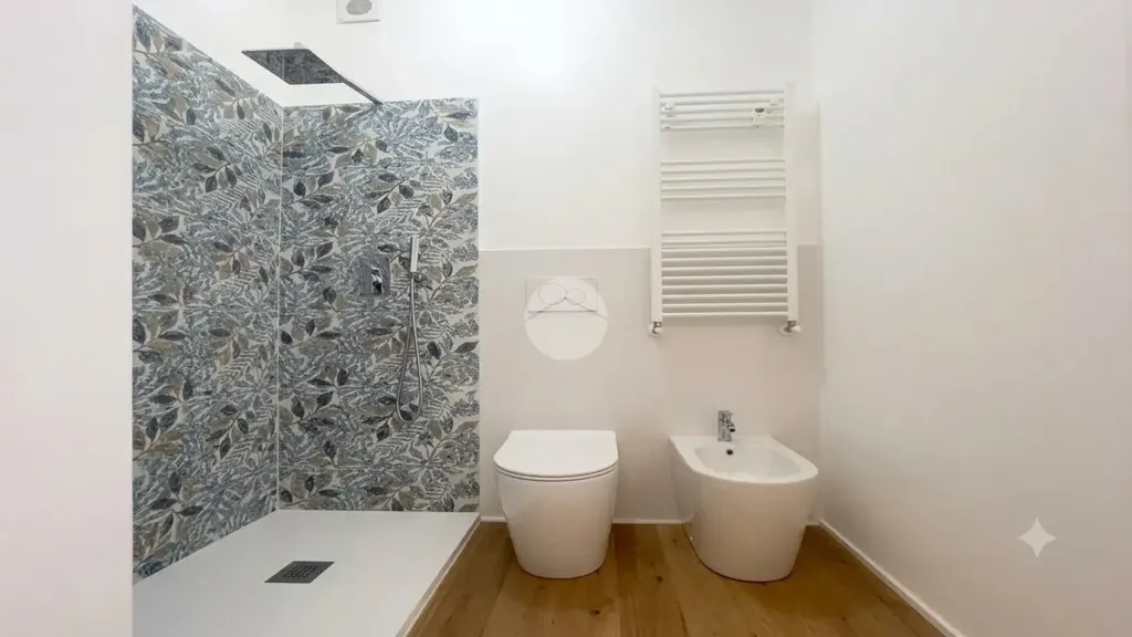 Bagni - Modernised Triplex with Balcony in Milan