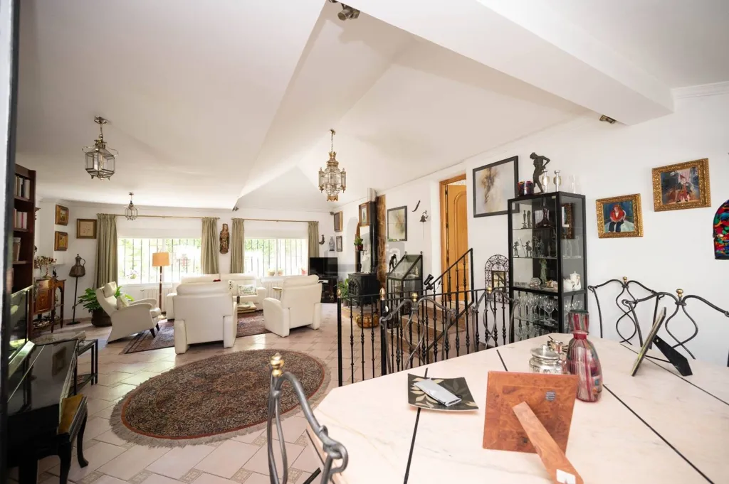 Elutuba - Detached House with Development Potential in Arturo Soria