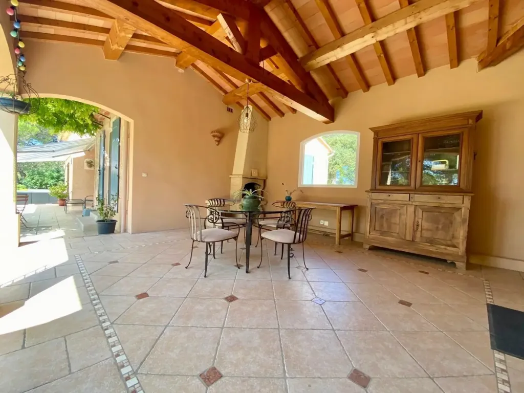 Terrass - Villa with Pool in Uchaux