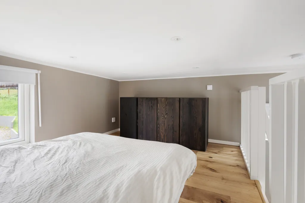Chambres - Attic Flat with Balcony in Törnskogen