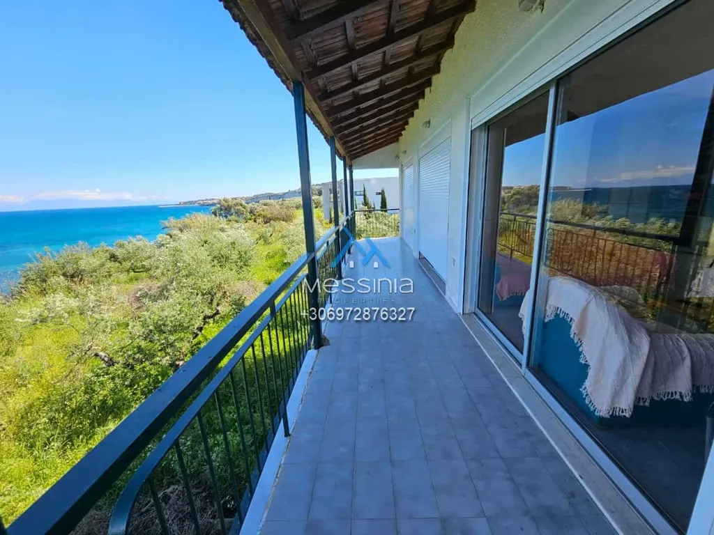Balcone - Beachfront Villa with Sea View in Gargaro, Messinia