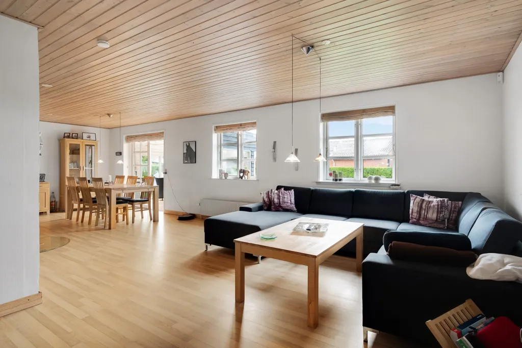 6-toaline maja asukohas Frederikshavn