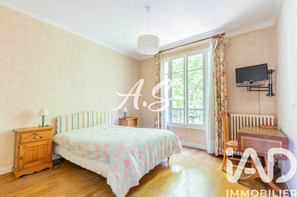 Chambres - Maison de Charme avec Jardin à Sceaux