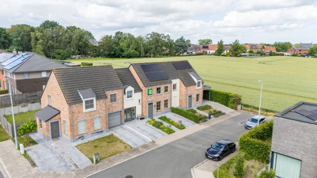Vue aérienne - Wohnung mit Solaranlage in Moorslede