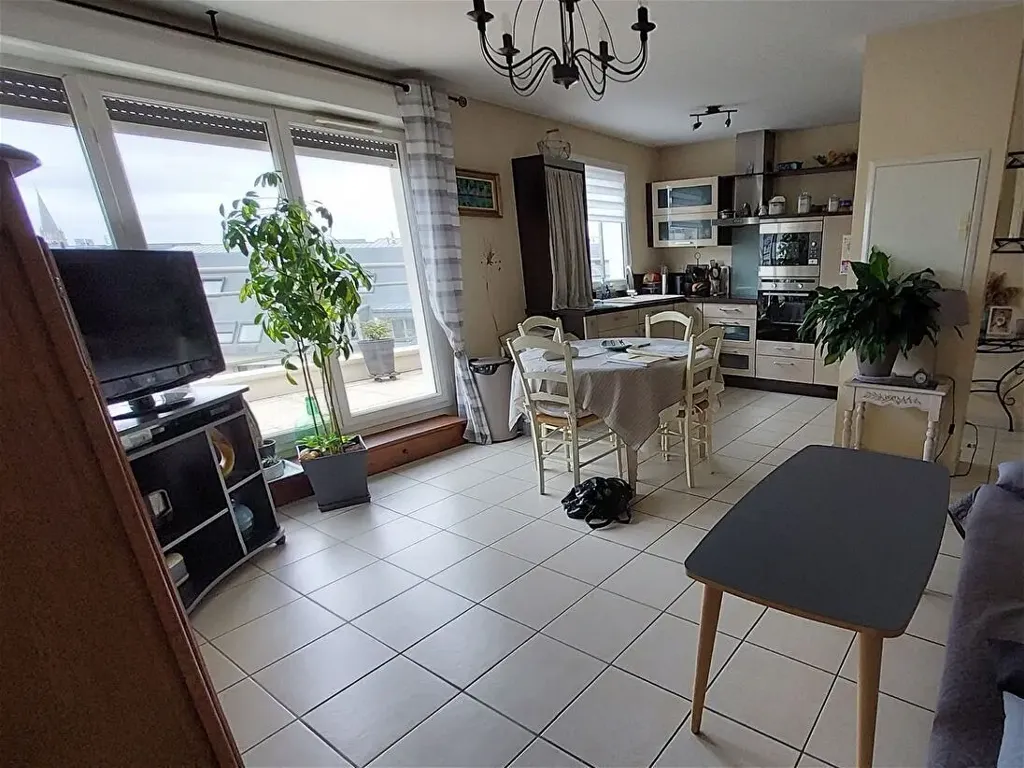 Söögituba - 3-Bed Flat with South-Facing Terrace in Rouen