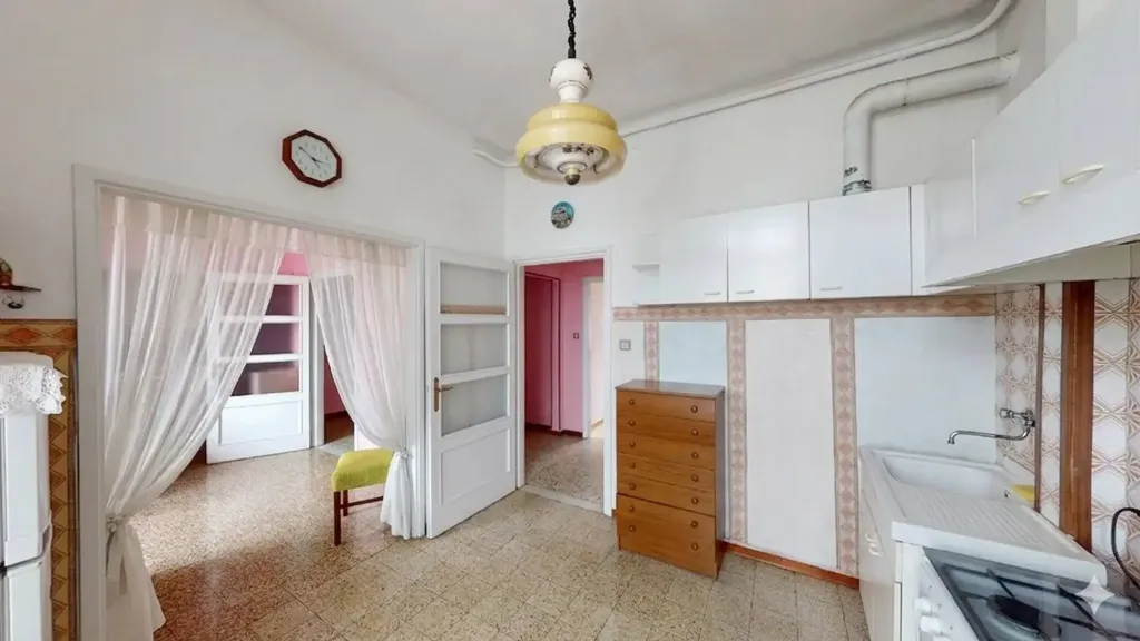 Köök - 3-Bedroom Apartment with Balcony in Turin