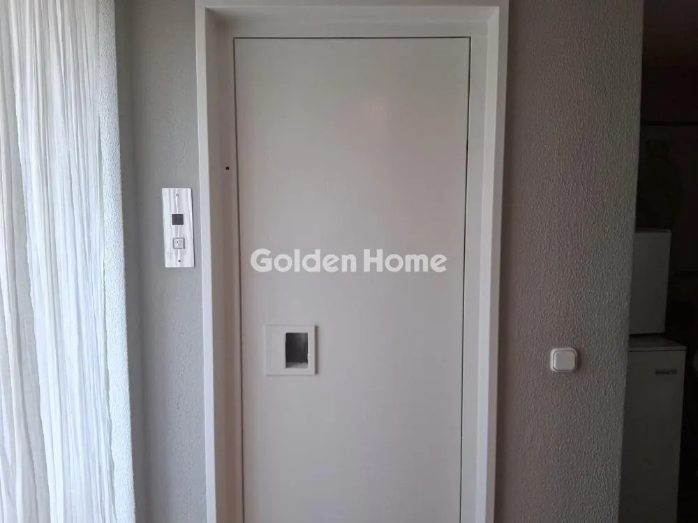 hallway_entrance