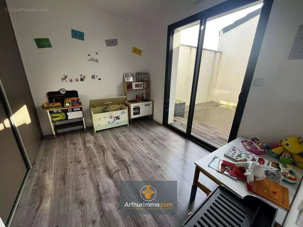 Chambres - Maison 7 pièces à Ferrieres
