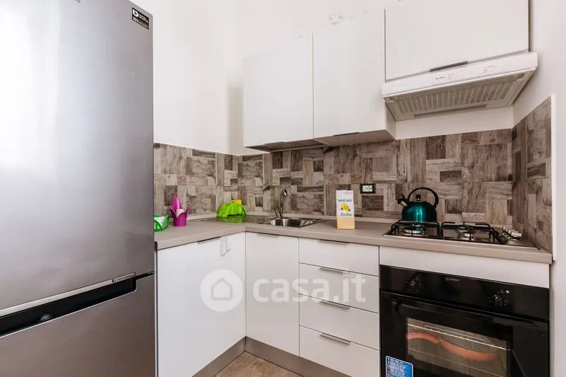 Cuisine - Brightly Laid-out Flat with Balcony in Palermo