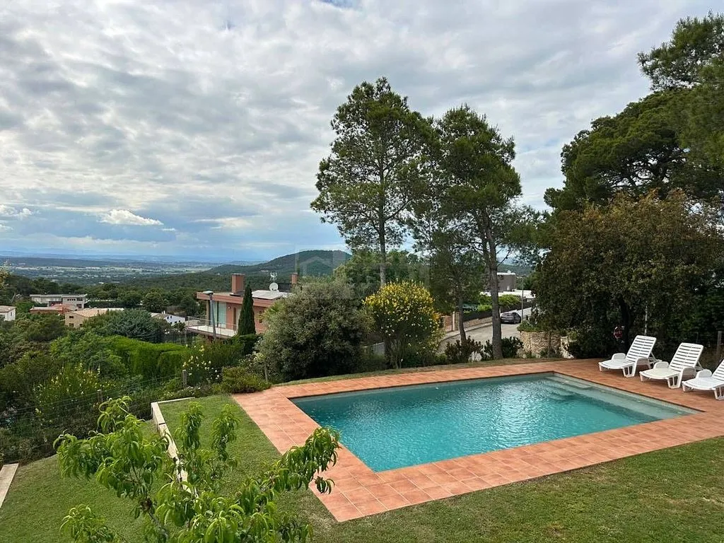 Bassein - House with Pool and Garden in Begur