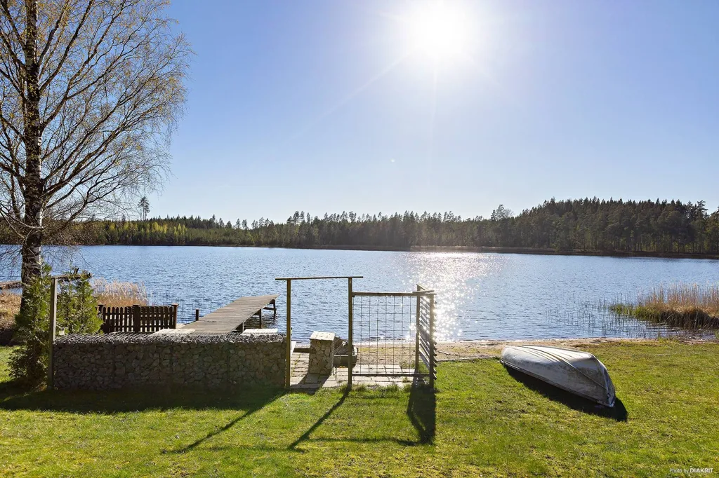 2-toaline maja asukohas Lekebergs kommun