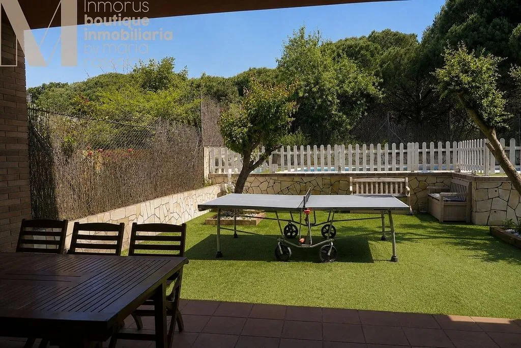 Terrass - Chalet with Sea View and Pool in Calella