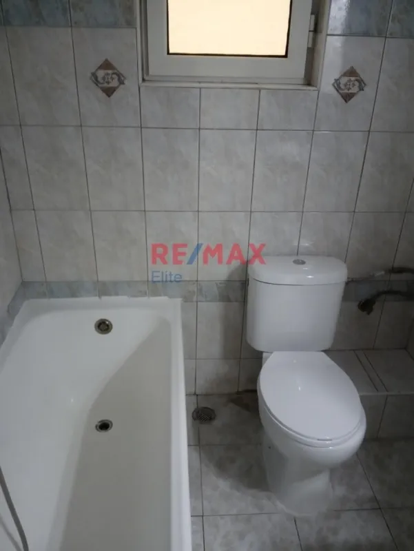 Vannitoad - Apartment with Garden in Kallithea, Athens
