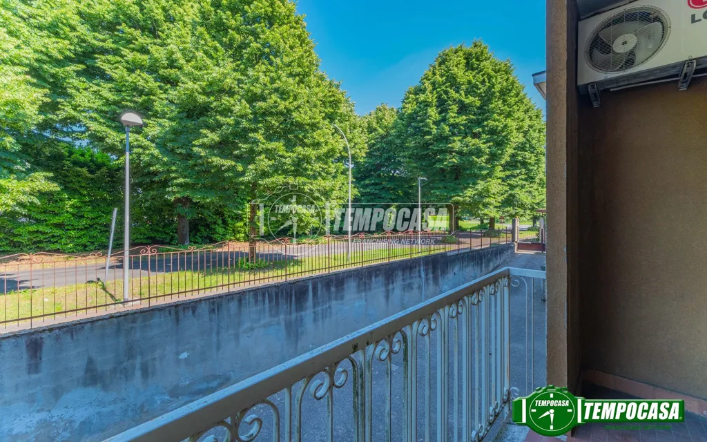 Balcon - Trilocale with Balcony in Mesero