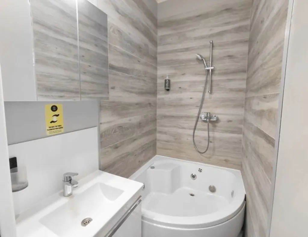 Salles de bain - Appartement Moderne avec Terrasse à Bruxelles
