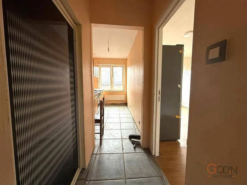 hallway_entrance