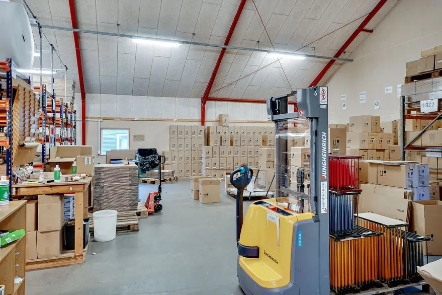 Garaaž - Production Facility with Multiple Sections in Silkeborg